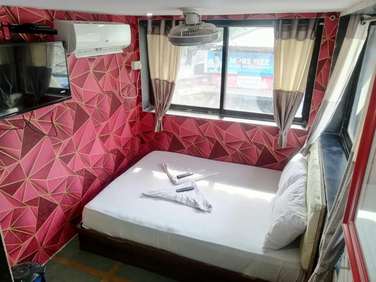 Hotel Kaina Residency Vashi Exteriör bild